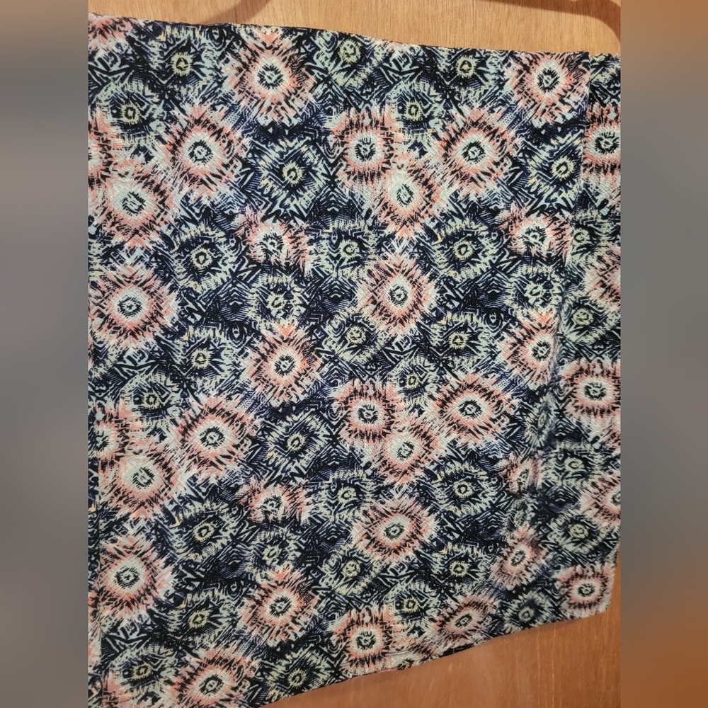 Lularoe XL Cassie Skirt- Colorful Burst pattern
